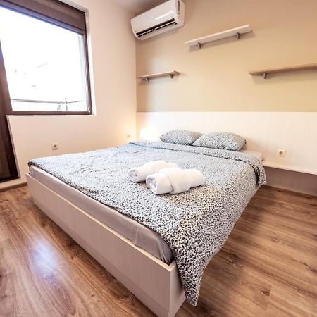 Bright 1Bdr Apartment With A Balcony Σόφια Εξωτερικό φωτογραφία